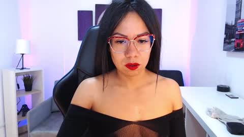 Kate  online show from 10/30/25, 10:49