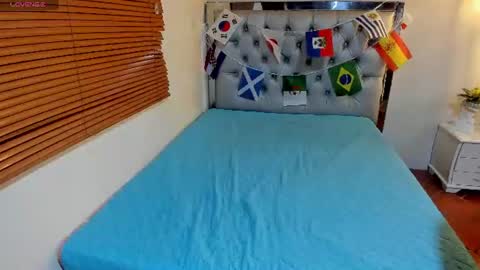 Snapshot of kate_pickman chatting on 07/15/26, 03:01 kate online show from 07/15/26, 03:01