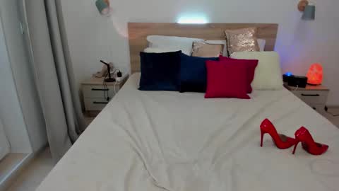 kate_redgar online show from 09/12/25, 02:50