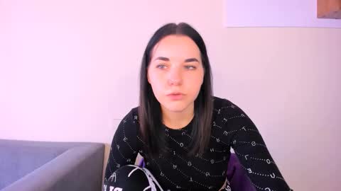 KATE online show from 10/26/25, 09:26