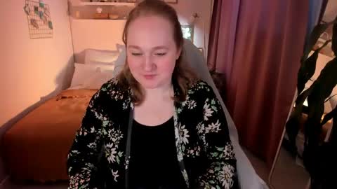 Kate   Follow me dear  online show from 05/08/26, 02:33