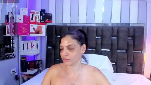 kate_roose online show from 05/31/26, 08:43
