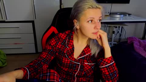 Snapshot of kate_sexhouse chatting on 12/03/24, 06:59 Kate Sex-House MILA WAYGMT2 MonTue 0300am-1500am online show from 12/03/24, 06:59