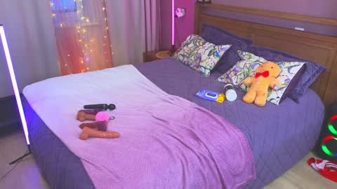 Snapshot of kate_sexhouse chatting on 01/21/25, 10:41 Kate Sex-House MILA WAYGMT2 MonTue 0300am-1500am online show from 01/21/25, 10:41