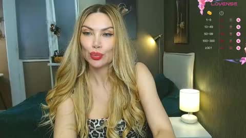 Therapist online show from 04/19/26, 06:10