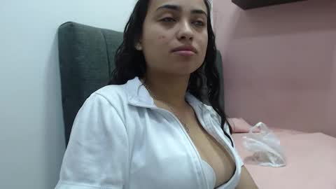 Kari online show from 11/07/25, 01:22