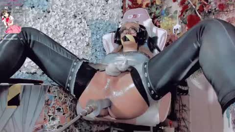 kate the pink girl online show from 02/18/25, 07:43