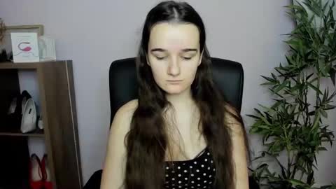 Kate  online show from 12/08/24, 07:47