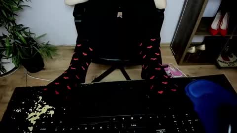 Kate  online show from 02/02/25, 08:30