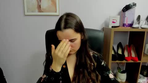 Kate  online show from 11/09/25, 07:56