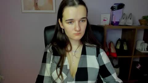 Snapshot of katedesire chatting on 12/21/25, 08:21 Kate online show from 12/21/25, 08:21