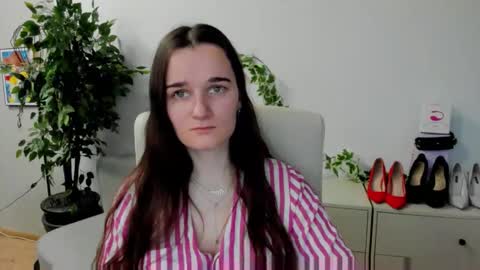 Snapshot of katedesire chatting on 02/19/26, 02:46 Kate online show from 02/19/26, 02:46