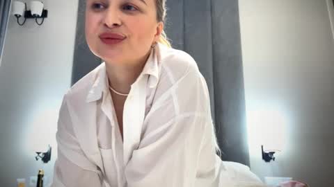 Snapshot of katedoe chatting on 03/08/25, 07:20 katedoe online show from 03/08/25, 07:20