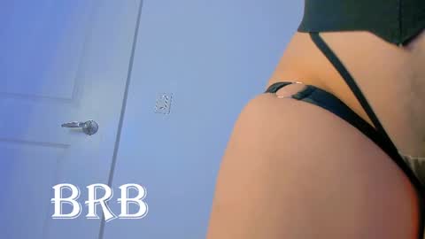 Snapshot of katee_bloss chatting on 04/28/26, 03:11 Nice to meet you online show from 04/28/26, 03:11