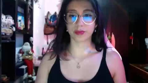 Snapshot of kateeen18 chatting on 04/28/26, 11:32 Kateeen18 online show from 04/28/26, 11:32