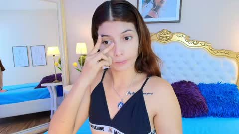 katee Martinez online show from 04/17/26, 07:39