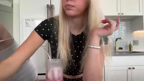 kateharperr online show from 02/28/26, 08:21