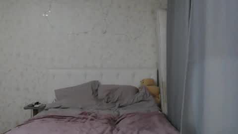 Kate Bunny online show from 10/21/25, 03:35