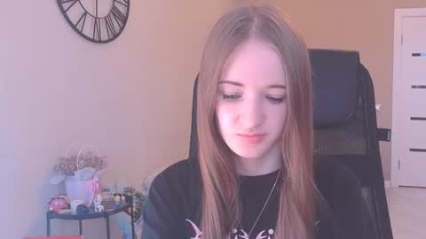 katekayer online show from 09/13/25, 08:47