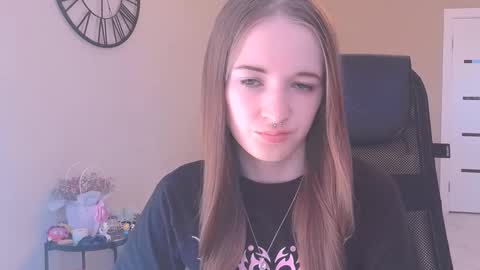 katekayer online show from 09/14/25, 08:35