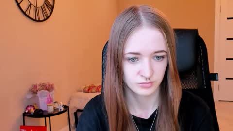 katekayer online show from 10/24/25, 10:00