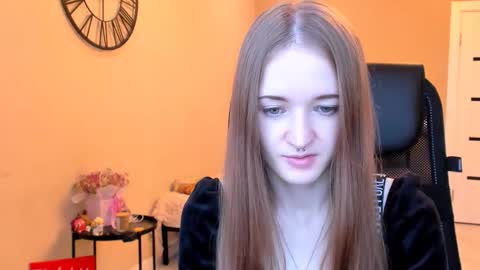 Snapshot of katekayer chatting on 11/12/25, 11:10 katekayer online show from 11/12/25, 11:10