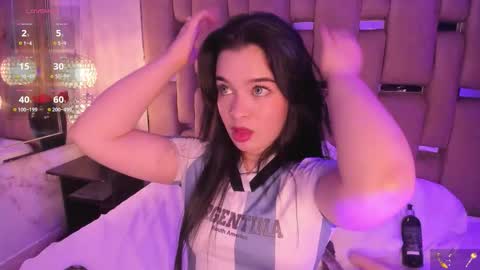 Kate  online show from 11/22/25, 02:38