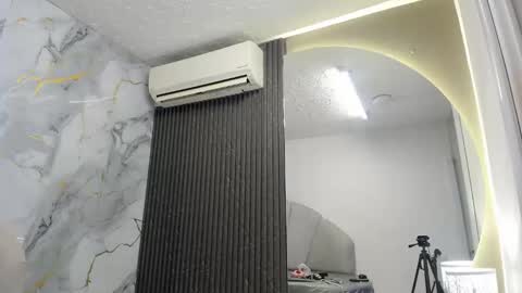 Im Katherine but call me Kate  online show from 02/28/25, 12:09