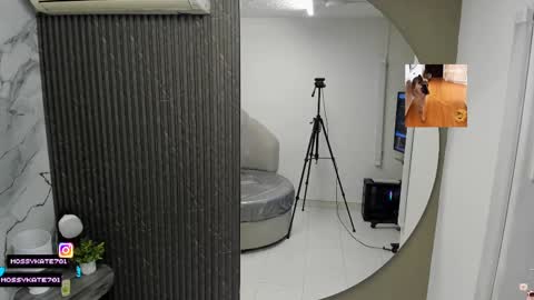 Im Katherine but call me Kate  online show from 09/24/25, 11:57