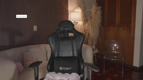  Kate Owens  online show from 04/06/26, 10:49