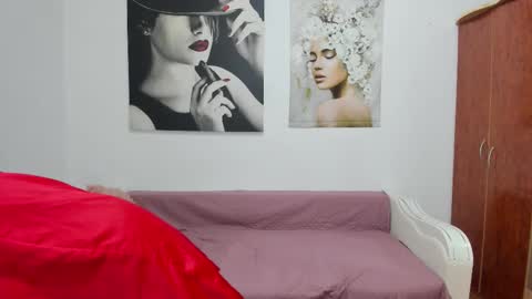 Anna online show from 09/13/25, 04:01