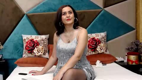 Snapshot of katequeenx chatting on 11/26/25, 04:46 KateQueenston -- online show from 11/26/25, 04:46