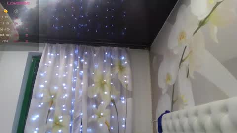 Snapshot of katerina544 chatting on 12/30/24, 03:35 katerina544 online show from 12/30/24, 03:35