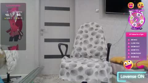 Snapshot of katerina544 chatting on 01/27/25, 12:12 katerina544 online show from 01/27/25, 12:12