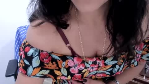 Snapshot of katerinamilf_ chatting on 06/22/26, 08:11 kata online show from 06/22/26, 08:11