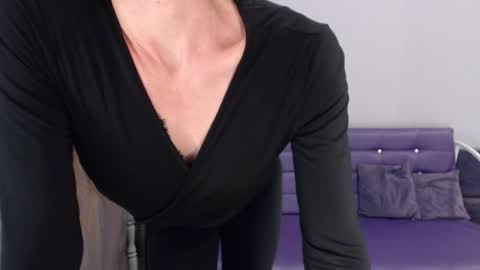 Snapshot of katerinarx chatting on 06/23/26, 11:30 KaterinaRX online show from 06/23/26, 11:30
