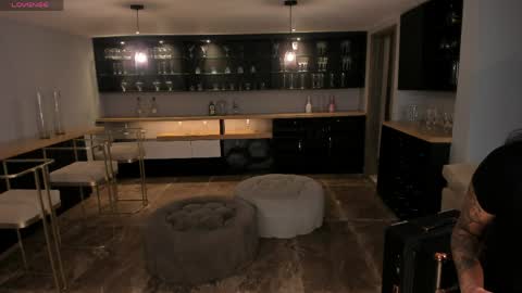 Snapshot of katesunder chatting on 04/15/26, 10:33 K A T E online show from 04/15/26, 10:33