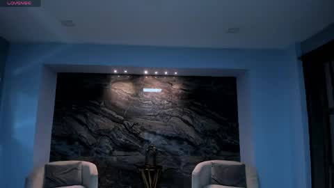 Snapshot of katesunder chatting on 04/25/26, 12:19 K A T E online show from 04/25/26, 12:19