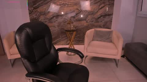 Snapshot of katesunder chatting on 04/25/26, 01:41 K A T E online show from 04/25/26, 01:41