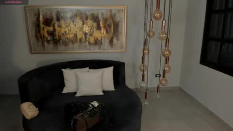 K A T E  online show from 05/15/26, 10:33