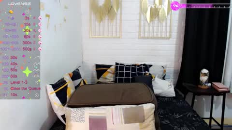    online show from 02/12/25, 03:05