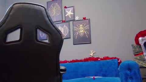 Kate online show from 12/21/24, 01:47