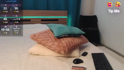 KateyRiva online show from 02/19/25, 08:52