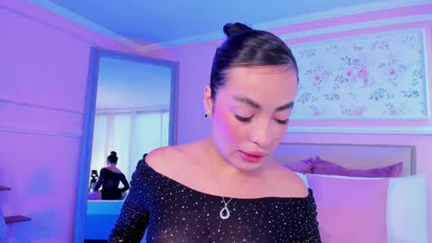 Snapshot of kath_evanss chatting on 01/08/25, 12:05 Kaath online show from 01/08/25, 12:05