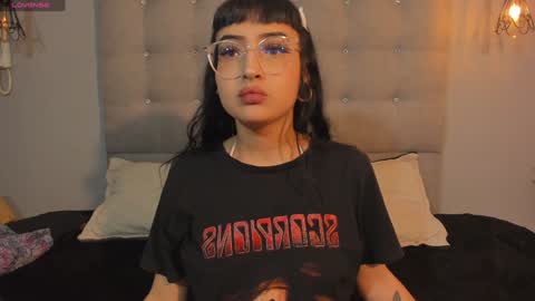 Snapshot of kathaline_markle chatting on 01/25/25, 02:26 Katha or Cintya online show from 01/25/25, 02:26