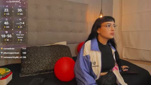 Snapshot of kathaline_markle chatting on 02/13/25, 02:45 Katha or Cintya online show from 02/13/25, 02:45