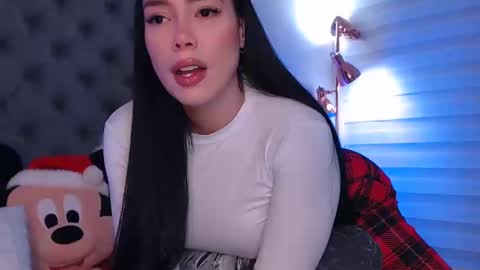 Snapshot of kathalove_1 chatting on 12/31/24, 04:38 Klove online show from 12/31/24, 04:38