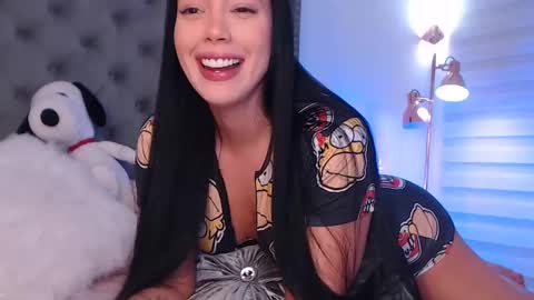 Snapshot of kathalove_1 chatting on 02/19/25, 06:44 Klove online show from 02/19/25, 06:44