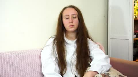 Snapshot of katharinedaggett chatting on 10/19/25, 02:07 Lisa online show from 10/19/25, 02:07