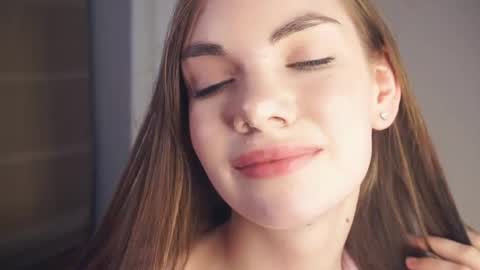 Sofa online show from 04/16/26, 09:39